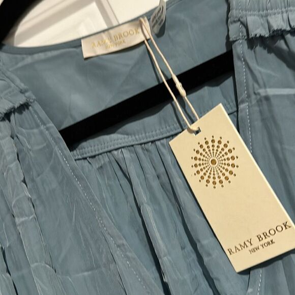 Ramy Brooke NWT Melissa V Neck Ruffled top size M in the color Blumo - Picture 5 of 5